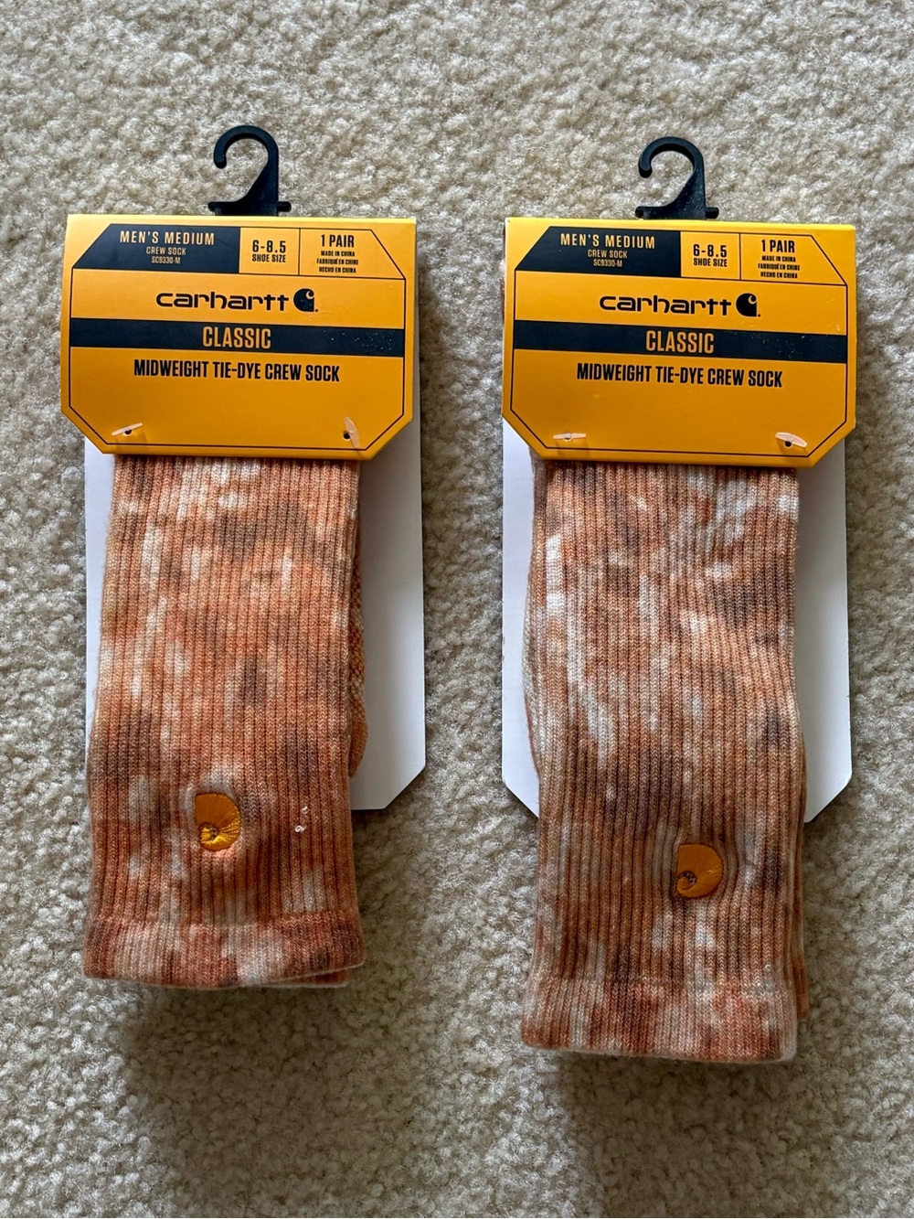 NWT 2 Pairs of Carhartt Men’s Tie Dye Crew Socks. Size Medium.